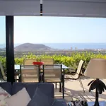 Luxury In + Pool וילה אדחה