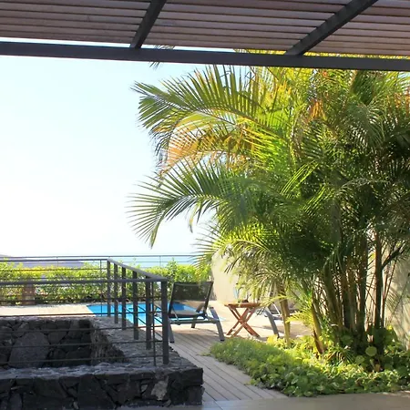 וילה Luxury In + Pool אדחה